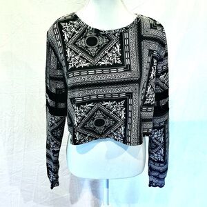 Hand made Black and White Patterned‎ Crop Top Mesh Elbows Y2K Goth Grunge Large